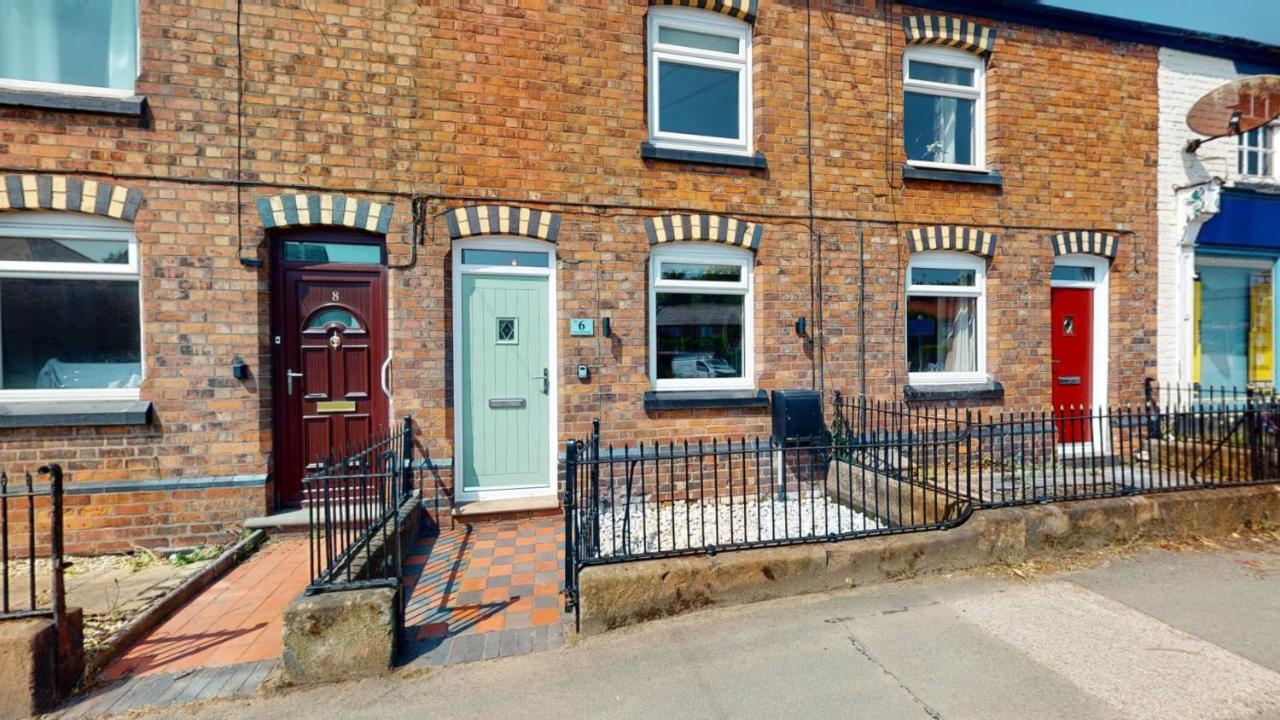 Modern 3-Bed House On Tarporley High Street 빌라 외부 사진