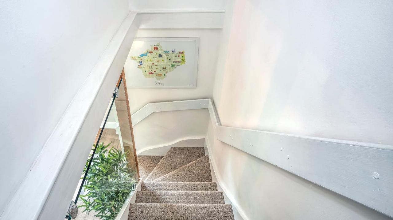 Modern 3-Bed House On Tarporley High Street 빌라 외부 사진